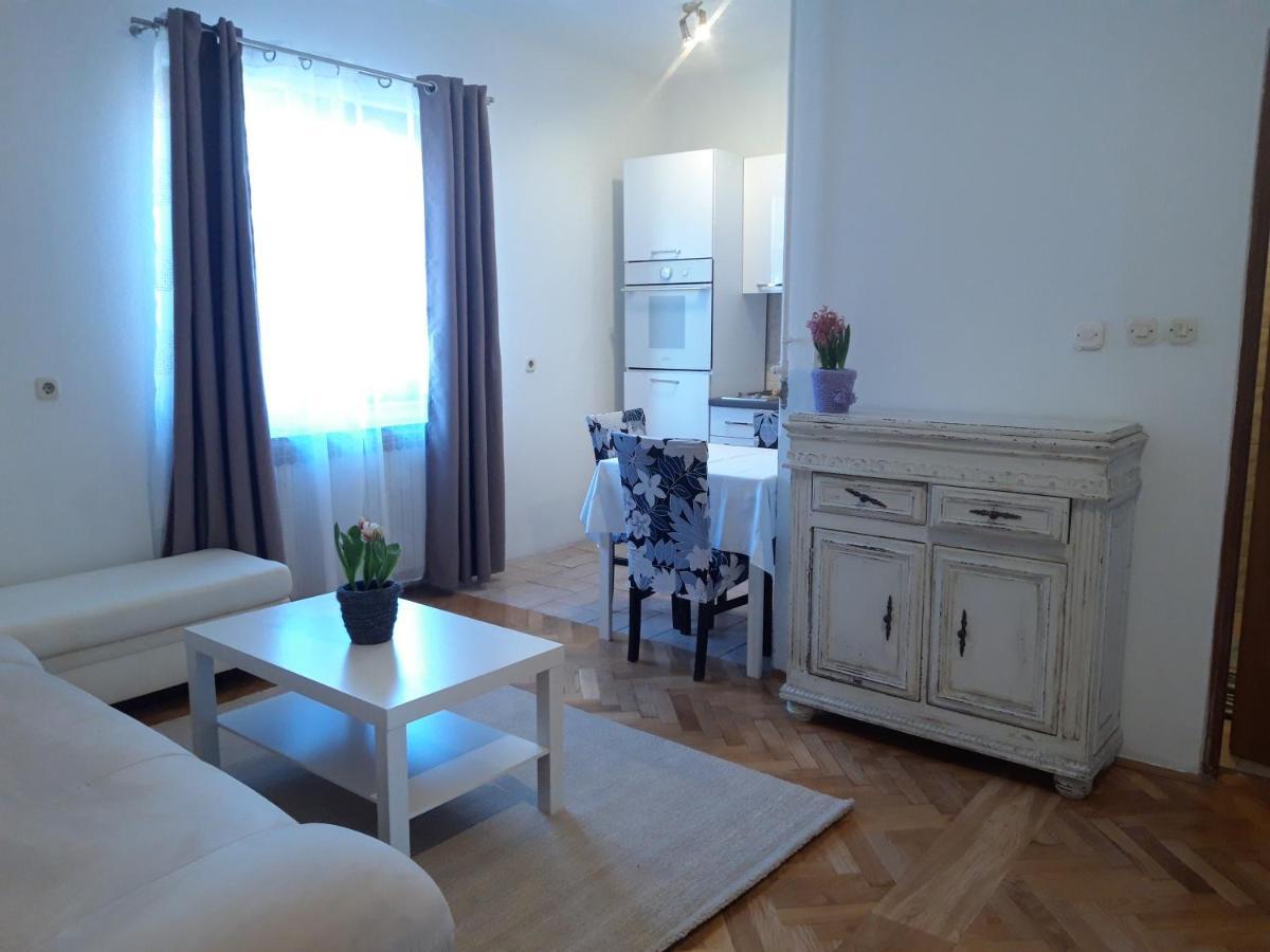 Apartman Zuki Загреб Экстерьер фото